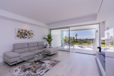 Apartment for sale Estepona, Malaga, Spain 2 bedrooms, 106 sq.m. No. 127428 - photo 9