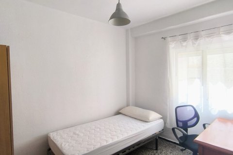 Аренда квартиры Малага, Испания 3 спальни, 85м2 №127423 - фото 8
