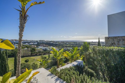 Apartamento en venta Estepona, Málaga, España 2 dormitorios, 116 m2 No. 127427 - foto 1