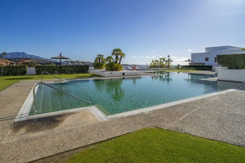 Apartamento en venta Estepona, Málaga, España 2 dormitorios, 116 m2 No. 127427 - foto 3
