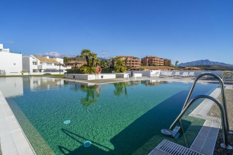 Apartamento en venta Estepona, Málaga, España 2 dormitorios, 116 m2 No. 127427 - foto 6