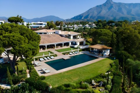 House for sale Marbella, Malaga, Spain 16 bedrooms, 2000 sq.m. No. 130261 - photo 2