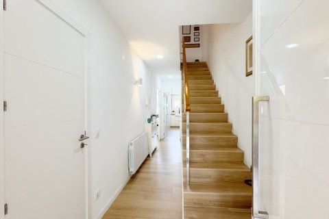Townhouse for sale Lloret de Mar, Girona, Spain 4 bedrooms, 154 sq.m. No. 130266 - photo 11