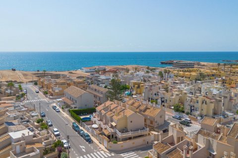 Townhouse à vendre Torrevieja, Alicante, Espagne, 4 chambres, 105 m2 No. 129497 - photo 3