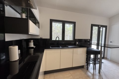 Villa zum Verkauf Santa Ponsa, Mallorca, Spanien 3 Schlafzimmer, 200 m2 Nr. 121958 - Foto 4