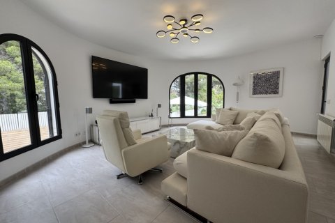 Villa zum Verkauf Santa Ponsa, Mallorca, Spanien 3 Schlafzimmer, 200 m2 Nr. 121958 - Foto 2