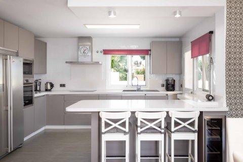 Продажа виллы в Торремолинос, Малага, Испания 5 спален, 408м2 №121956 - фото 17