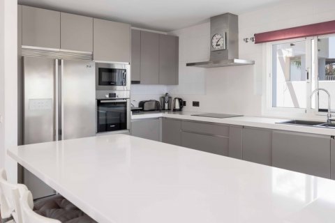 Продажа виллы в Торремолинос, Малага, Испания 5 спален, 408м2 №121956 - фото 14
