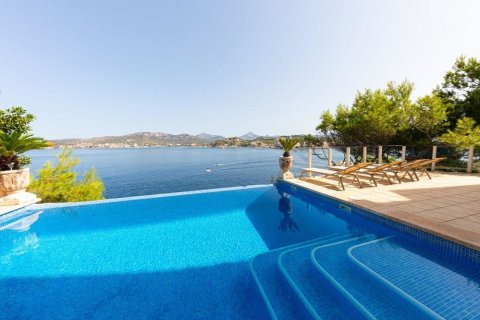 Villa for rent Santa Ponsa, Mallorca, Spain 4 bedrooms, 350 sq.m. No. 129837 - photo 20