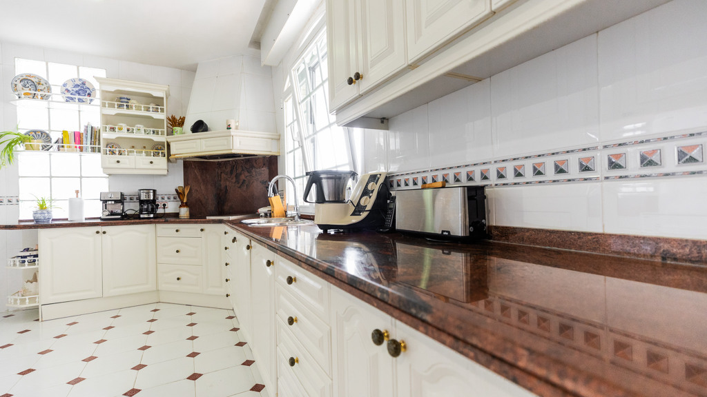 Villa in Dominio de Fontenebro, Madrid, Spain 5 bedrooms, 780 sq.m. No. 124750
