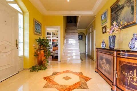 Продажа виллы в Поместье Фонтенебро, Мадрид, Испания 5 спален, 780м2 №124750 - фото 2