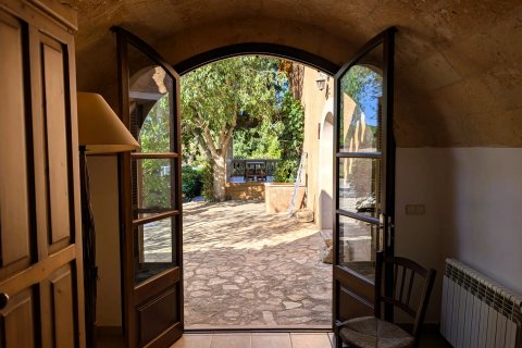 Finca for rent Cas Concos Des Cavaller, Mallorca, Spain 4 bedrooms, 272 sq.m. No. 131013 - photo 5