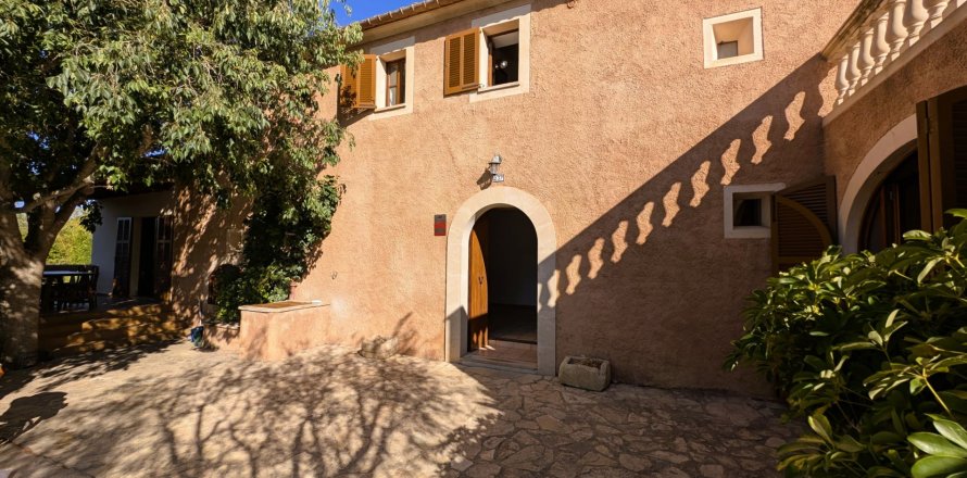 Finca Cas Concos Des Cavaller, Mallorca, Spain 4 bedrooms, 272 sq.m. No. 131013