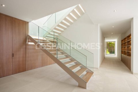 Huvila myytävänä Casares, Malaga, Espanja, 4 makuuhuonetta, 578 m2 No. 121178 - kuva 24