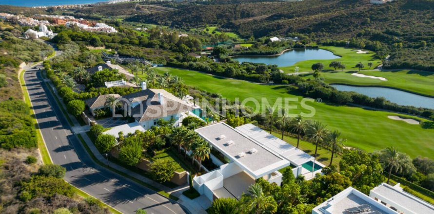 Huvila Casares, Malaga, Espanja 4 makuuhuonetta, 578 m2 No. 121178
