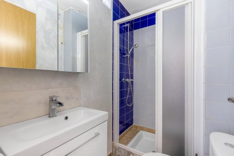 Huoneisto myytävänä Torrevieja, Alicante, Espanja, 3 makuuhuonetta,  No. 125768 - kuva 15