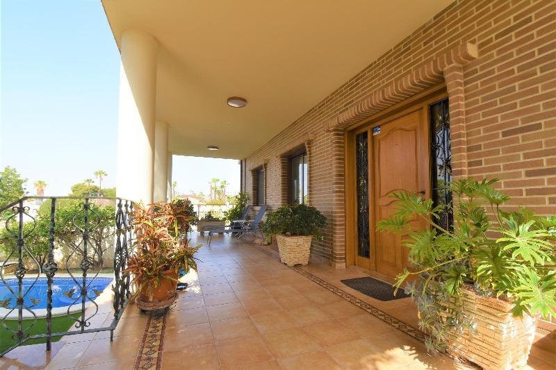 Villa en Ciudad Quesada, Alicante, España 5 dormitorios, 369 m2 No. 125764
