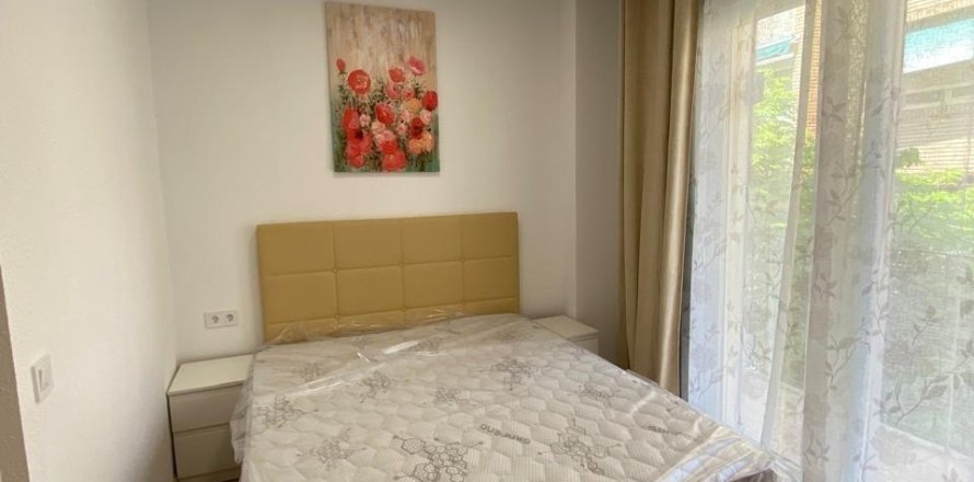 Dzīvoklis Campoamor, Alicante, Spānijā 2 istabas, 85 m2 Nr. 127374
