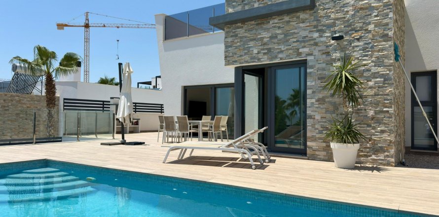 Villa Finestrat, Alicante, Spagna 3 camere da letto, 350 mq. N° 127373