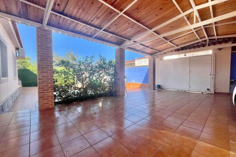Villa in vendita Torrevieja, Alicante, Spagna 3 camere da letto, 180 mq. N° 127262 - foto 8