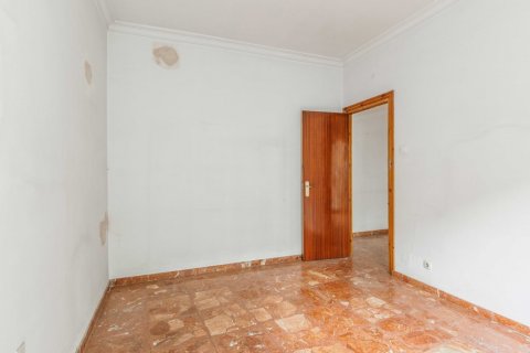 Lägenhet till salu Sevilla, Seville, Spanien 3 sovrum, 99 kvm. Nr. 120229 - foto 8
