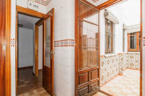 Lägenhet till salu Sevilla, Seville, Spanien 3 sovrum, 99 kvm. Nr. 120229 - foto 14