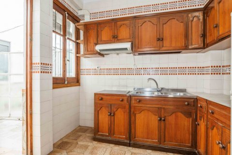 Lägenhet till salu Sevilla, Seville, Spanien 3 sovrum, 99 kvm. Nr. 120229 - foto 17