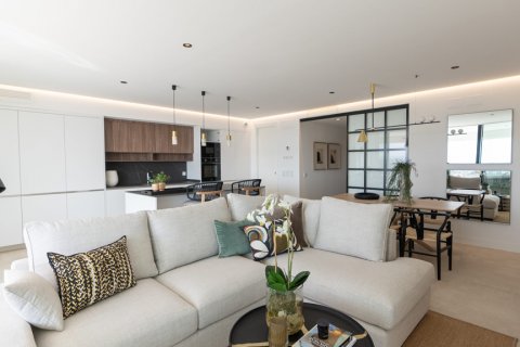 Продажа квартиры в Эстепона, Малага, Испания 4 спальни, 150м2 №120233 - фото 5