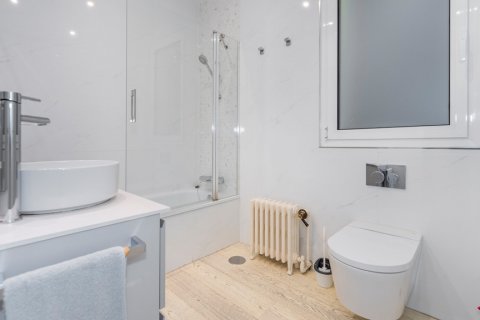 Apartment for sale Madrid, Spain 3 bedrooms, 280 sq.m. No. 120230 - photo 26