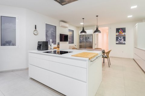 Apartment for sale Madrid, Spain 3 bedrooms, 280 sq.m. No. 120230 - photo 13