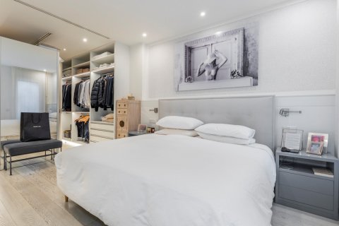 Apartment for sale Madrid, Spain 3 bedrooms, 280 sq.m. No. 120230 - photo 17