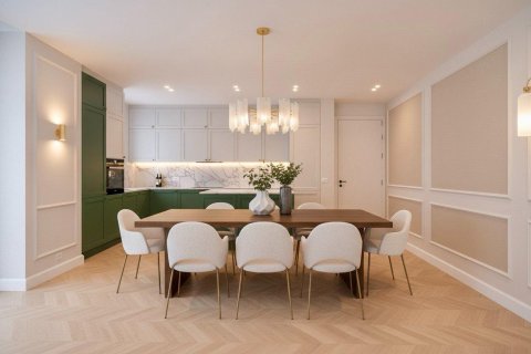 Huoneisto myytävänä Madrid, Espanja, 3 makuuhuonetta, 150 m2 No. 127222 - kuva 14