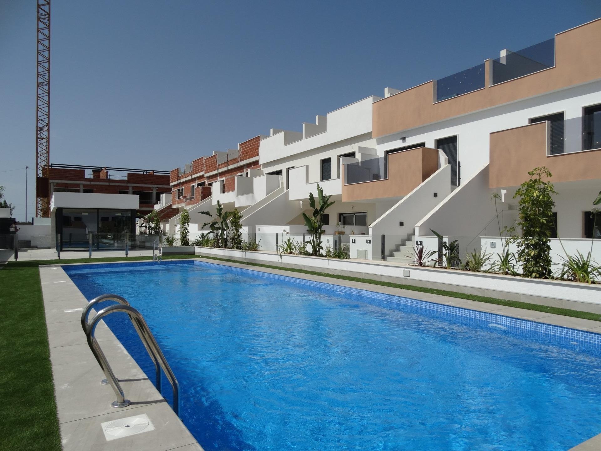 Bungalow a Pilar de la Horadada, Alicante, Spagna 3 camere da letto, 96 mq. N° 128563
