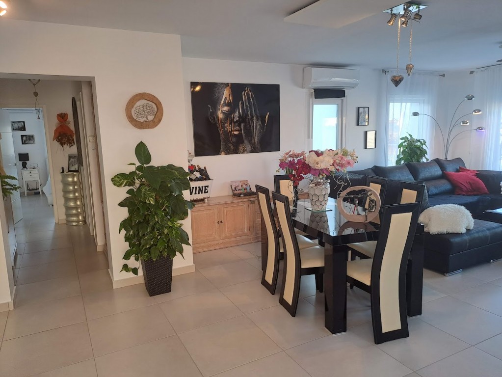 Huvila Ciudad Quesada, Alicante, Espanja 6 makuuhuonetta, 215 m2 No. 128944