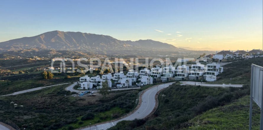 Villa Mijas, Malaga, Spanien 5 sovrum, 467 kvm. Nr. 131081