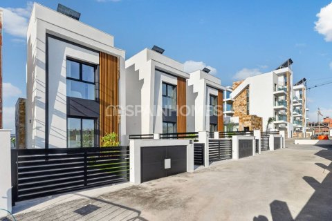 Продажа виллы в Торревьеха, Аликанте, Испания 3 спальни, 115м2 №131080 - фото 16