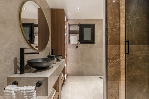 Appartamento in vendita Madrid, Spagna 3 camere da letto, 205 mq. N° 122742 - foto 17