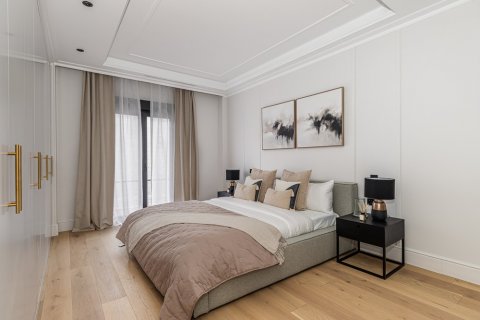 Appartamento in vendita Madrid, Spagna 3 camere da letto, 205 mq. N° 122742 - foto 21