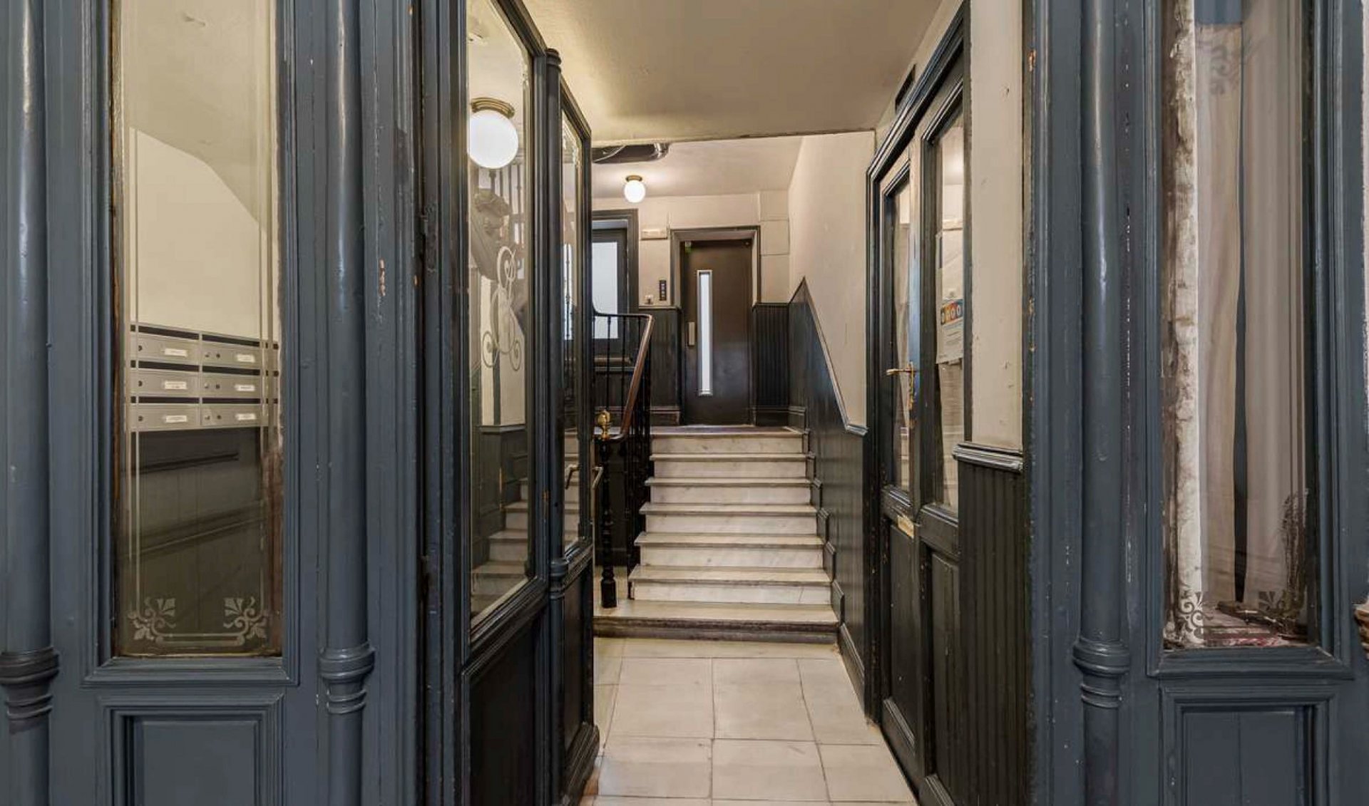 Apartment in Madrid, Spain 3 bedrooms, 265 sq.m. No. 122740