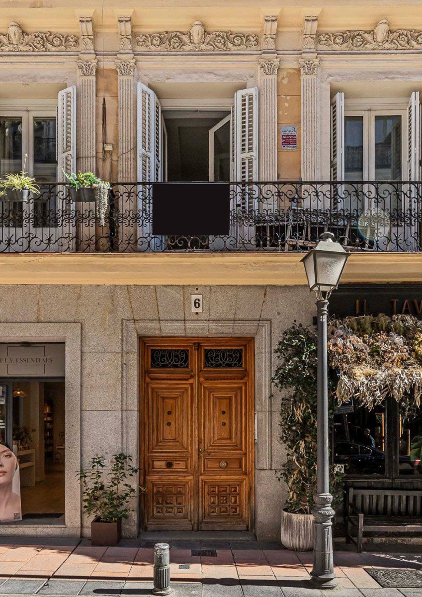 Apartment in Madrid, Spain 3 bedrooms, 265 sq.m. No. 122740