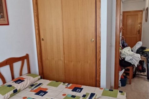 Apartamento en venta Torrevieja, Alicante, España 3 dormitorios, 100 m2 No. 124901 - foto 4