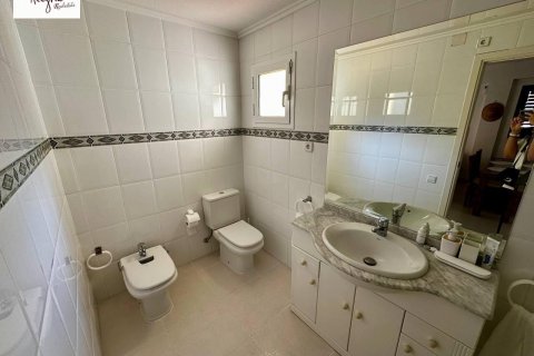 Apartment for rent Valencia, Spain 2 bedrooms, 68 sq.m. No. 129544 - photo 14