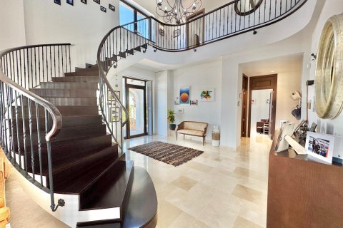 Villa for sale Dolores, Alicante, Spain 4 bedrooms, 425 sq.m. No. 131710 - photo 1