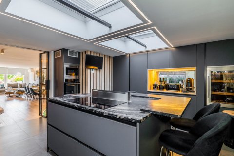 Продажа квартиры в Мадрид, Испания 3 спальни, 210м2 №122516 - фото 28
