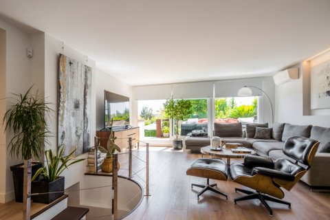 Продажа квартиры в Мадрид, Испания 3 спальни, 210м2 №122516 - фото 10