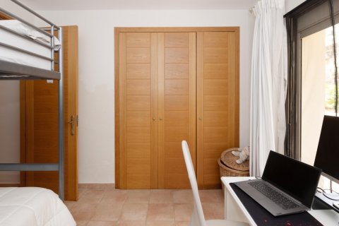 Продажа квартиры в Марбелья, Малага, Испания 2 спальни, 108.74м2 №122514 - фото 19