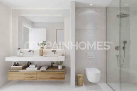 Kattohuoneisto myytävänä Estepona, Malaga, Espanja, 2 makuuhuonetta, 85 m2 No. 120768 - kuva 12