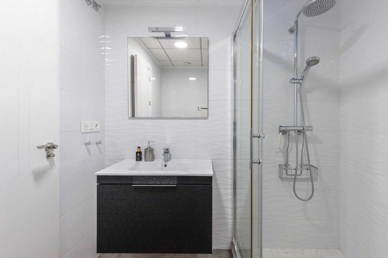 Villa in Torrevieja, Alicante, Spain 4 bedrooms,  No. 125370