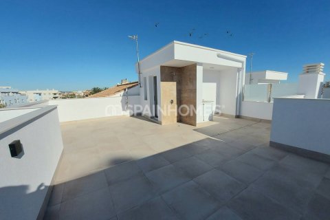 Продажа виллы в Сан-Педро-дель-Пинатар, Мурсия, Испания 3 спальни, 140м2 №120762 - фото 7