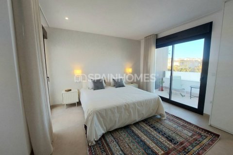 Продажа виллы в Сан-Педро-дель-Пинатар, Мурсия, Испания 3 спальни, 140м2 №120762 - фото 22